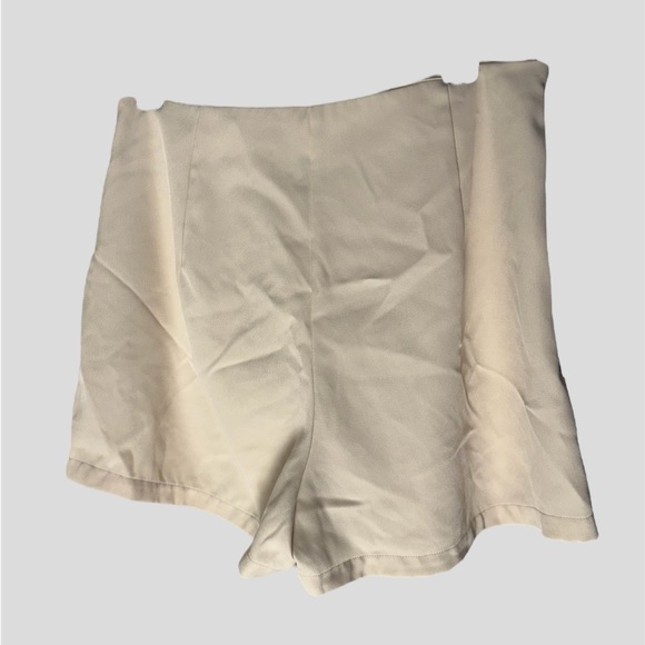 Women’s Mini Skirt - Picture 4 of 6